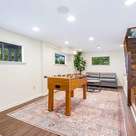 Amazing Views, Hot Tub, Fire Pit, Deck & Fireplace Inwood Екстериор снимка