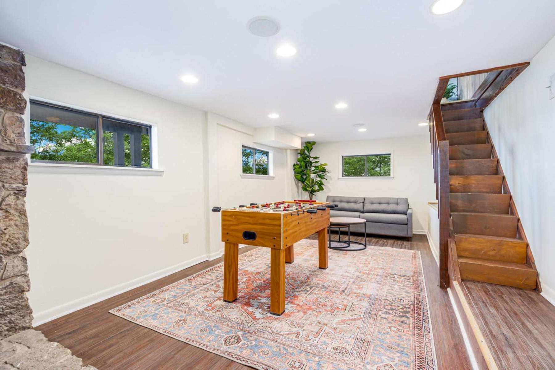Amazing Views, Hot Tub, Fire Pit, Deck & Fireplace Inwood Екстериор снимка