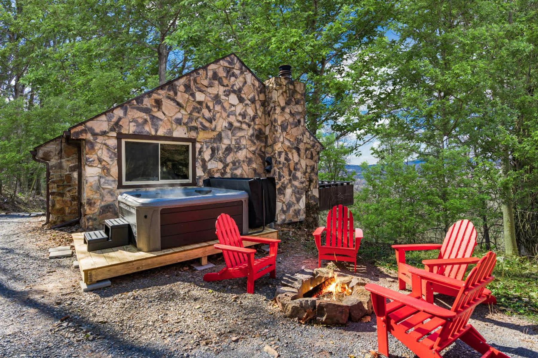 Amazing Views, Hot Tub, Fire Pit, Deck & Fireplace Inwood Екстериор снимка