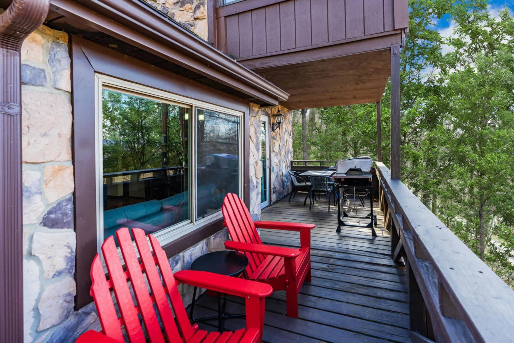Amazing Views, Hot Tub, Fire Pit, Deck & Fireplace Inwood Екстериор снимка